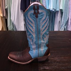 NWT TWISTED X COWBOY BOOTS